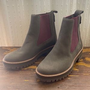TIMBERLAND
Chelsea Lug Boots